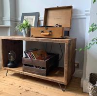 Furniture that hits the right note.
.
The Broad media unit, perfect for vinyl players, records and more. Finished here in Amber and with a hairpin feet leg base. Available in different sizes and finishes.
.
See more at thedancingwoodman.com 🕺🏼