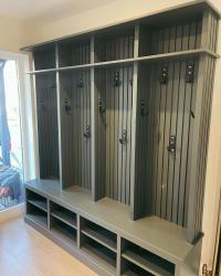 Modern slatted panel entrance unit for some lovely customers in Parkstone. Finished of with some awesome coat hooks by thehairpinlegco 👌
-
Get in touch now for all bespoke furniture enquiries 📞