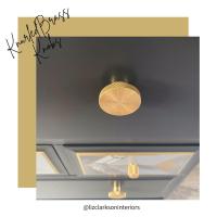 Sometimes all you need to really make your furniture sing is to upgrade the hardware.

Iconic Stag Minstrel furniture usually has ring pull handles. But I really felt that this rich grey, geometric tallboy needed some beautiful, heavy  brass ones 💛

These knurled brass handles from thehairpinlegco were the perfect choice. I love the fact that they come in multiple sizes to fit the tiny drawers too 🧡

More photos of the finished tallboy coming soon ....