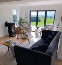 Why oh why can’t this glorious sunshine be at least 20 degrees outside?! 
Name me countries that have that temperature all year round. 
Would you live anywhere else abroad?

Check out thehairpinlegco for the fabulous oak legs that they now do. Amazing quality. 

Ad/gifted 

#oakwood #mystylednest #viralpost #cleanhome #cleanhouse #cleanhomehappyhome #whiteinteriors #whiteinterior #logburner #logfire
