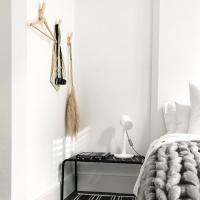 Hooked on minimalism 🤍
•
Wall hooks don’t just hold your coat for you, they can also be eye-catching additions to your interior styling. Practical and elegant? Yes please. 
•
These hardwood wall hooks are sleek and unobtrusive yet make this wall a feature all by itself. 
•
Our wooden wall hooks come in 5 hardwoods, all responsibly-sourced. Each hook can support over 7kg of weight so you can depend on it to hold whatever you like. 
•
What will you hang on yours?
•
Check out our #linkinbio to choose your elegant wall hooks today and start using that extra wall space. 
•
📸 : @theinteriorslady (thanks for sharing!)
V
V
V
V
#thehairpinlegco #stylishspaces #myhouseandhome #classyinteriors #myinteriorstyle #minimalhome #minimalbedroom #scandinavianstyle #scandiinterior #monochromeinteriors #instahomes #realhomes