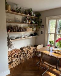Stocking up the log pile 🪵

The shelves are one of my favourite parts of the kitchen - they make it feel so much more farmhouse-y and homely because of all the cooking and cocktail ingredients on them. They were a bit of a DIY creation: we ordered lengths of oak which we painfully hand-sawed down to size as we don’t have an oscillating saw haha do not recommend. The planks don’t come in a 25cm width, so we just lay 2 x 12.5cm planks next to each other, probably should have stuck them together, but by that point we quite simply just couldn’t be fucked haha. And then put them on the wall with brackets from thehairpinlegco - a great match for our wall colour - to give more of a floating look. Then stocked them with jam jars, crockery, glasses, a zarahome vegetable box, home made pickles and of course a booze collection. 🥖🍂🌰🤎