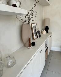 Ad|  D e t a i l s

When I changed the units in our family room it took me ages to decide on the correct handles! The smallest details really can make or break the whole look. These Matt Black Conical Handles from thehairpinlegco were the perfect answer. They are minimal and sturdy and really finish off the limewashed units. 

I also have the same knobs to add to our kitchen units on the opposite wall which I’ll be doing asap as it’ll all tie in nicely 🤎 

I worked with thehairpinlegco when I built our outdoor table and bench last year and their items are the best quality and really made to last. 

Black 18mm Conical Knobs - PR items from thehairpinlegco 

#thehairpinlegcompany #limewash #limewashpaint #storage #storageideas #openplanliving #openplankitchen #openplankitchendiner