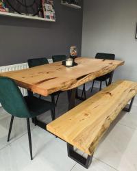 Live-edge dining table and bench made for jac141 and adam_louden

Made from a cedar slab with thehairpinlegco black legs. Finished with osmo_uk
Polyx oil
#makersofinstagram #liveedgetable #cedarwood #osmooil #osmooilpolyx