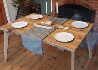 Brand new item, we now have tables with these beautiful Tapered Oak Wooden Legs.

140x88cm Dining Table in a Medium Brown Wax finish.

Get in touch for further info or check out our shop now.

thehairpinlegco

🌳🌲🌳🌲🌳🌲🌳🌲🌳🌲🌳🌲

#reclaimedwoodtable
#reclaimedwooddiningtable #diningtable #dining #reclaimedfurniture #kitchentable #scaffoldboardtable #reclaimedwoodtable #diningroomtable #diningtabledecor #diningroomideas #diningroominspo #diningroominspiration #diningroomgoals  #diningroom #diningroomsofinstagram #diningroomfurniture #diningroomdesign #woodenlegs 
#interiorstyling #interiorinspo #myhomestyle #pimpupyourhome #glowupmypad #homesofinstagram #interiordesign #interiordecor #interiorinspiration #decorinspo