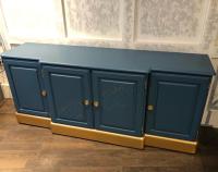 ✨MAKEOVER✨ Swipe 👉🏼to see this sideboard transform from orange pine to cool blue with gold detailing and some delicate stencilling. Painted in French Navy by vintro_paint and some gorgeous new handles from thehairpinlegco 😊 If you have a project in mind, drop us a quote enquiry via the website.

#upcycledfurniture #upcyclersofinstagram #luxuryupcycling #professionalupcycler #reusereducerecycle #sustainablefurniture #paintedfurniture #homedecor #makeover #beforeandafter