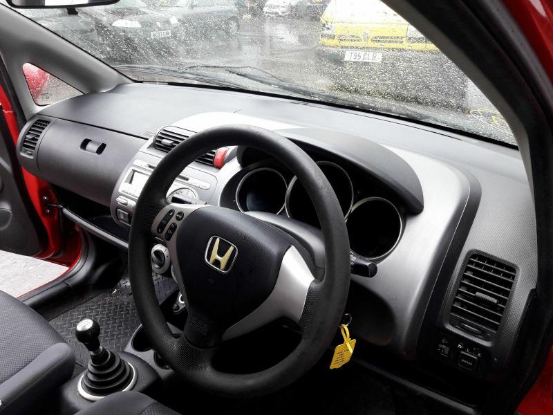 2003 Nissan Almera Se 1769cc Petrol Automatic 4 Speed 4 Hatchback