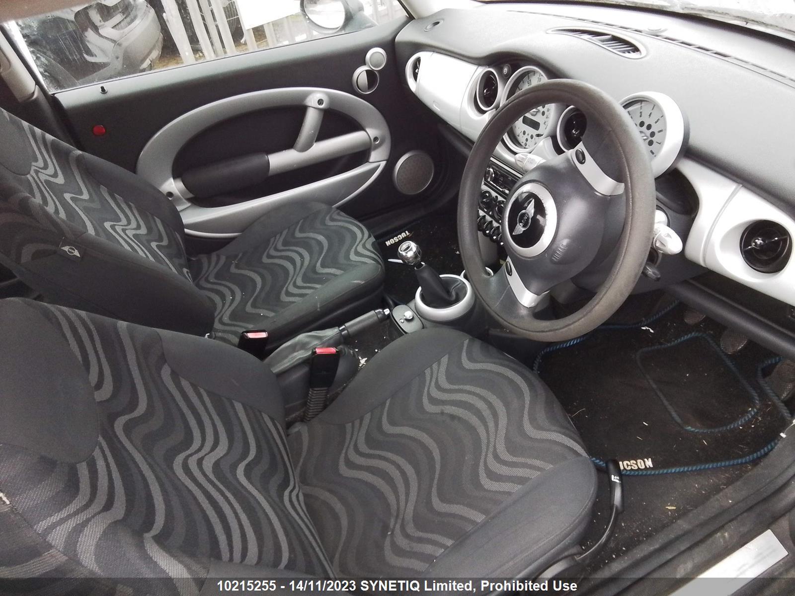 2015 Hyundai I20 Crdi Premium 1396cc Turbo Diesel Manual 6 Speed 6 Hatchback