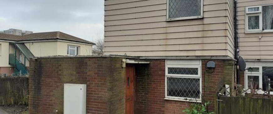 £2000 Bradford House sells for a lot more in our February online auction