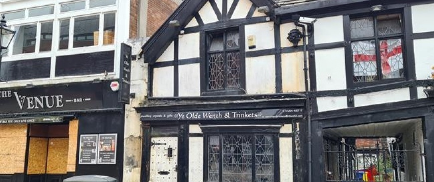 Historic Bolton property that was home to clairvoyants goes up for auction