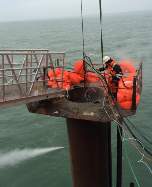 7703-DBB-Pile-Cutting-Underwater-Offshore-Piles-Steel-100.png