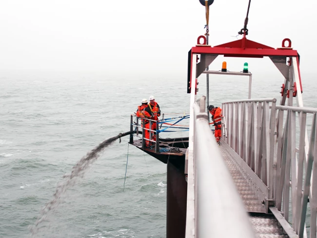 7703-DBB-Pile-Cutting-Underwater-Offshore-Piles-Steel-190.png