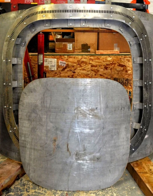 LIN64 UHP waterjet cutting steel TMP