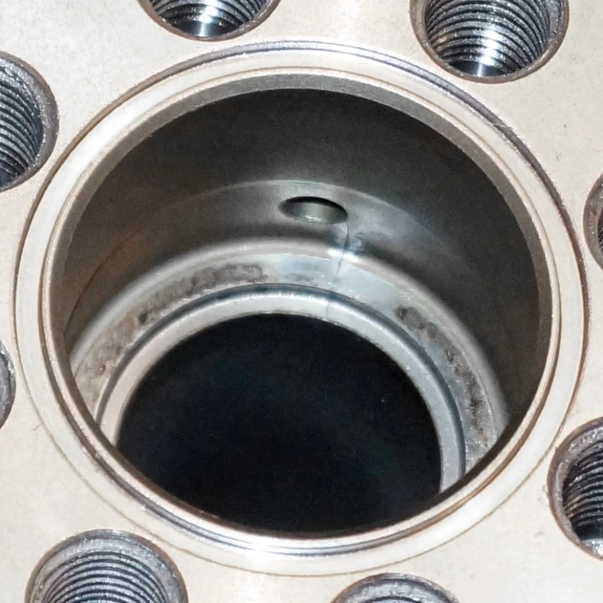 LIN68A-Hammelmann-HDP-172-ultra-high-pressure-pump-crack.jpg