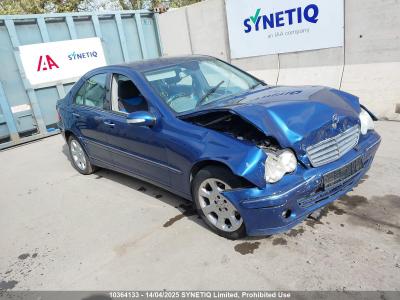 Image of 2005 MERCEDES C-CLASS C200 CDI ELEGANCE SE 2148cc TURBO DIESEL AUTOMATIC 4 DOOR SALOON
