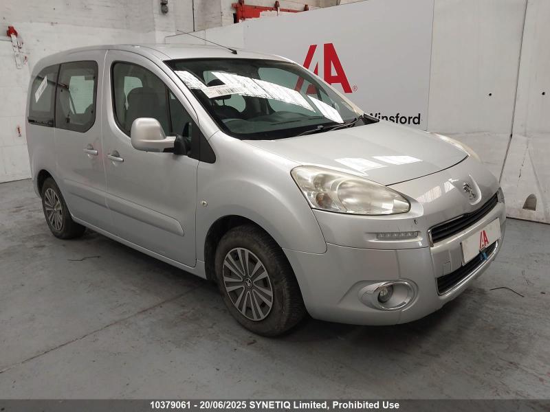 2012 PEUGEOT PARTNER HDI TEPEE S 1560cc TURBO DIESEL MANUAL 5 Speed 5 DOOR MPV
