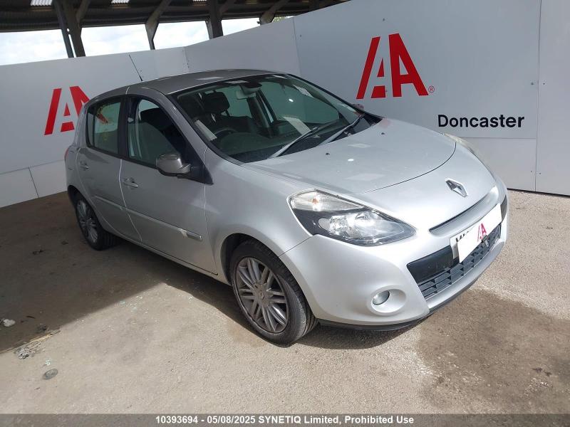 2012 RENAULT CLIO DYNAMIQUE TOMTOM 16V 1149cc PETROL MANUAL 5 Speed 5 DOOR HATCHBACK