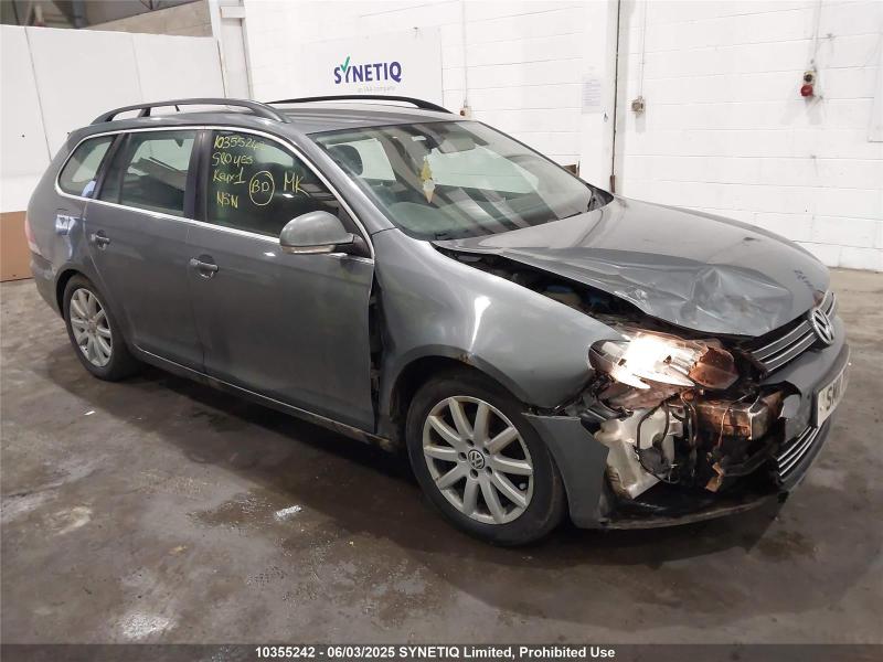 2011 VOLKSWAGEN GOLF SE TDI DSG 1598cc TURBO DIESEL SEMI AUTO 7 Speed 5 DOOR ESTATE