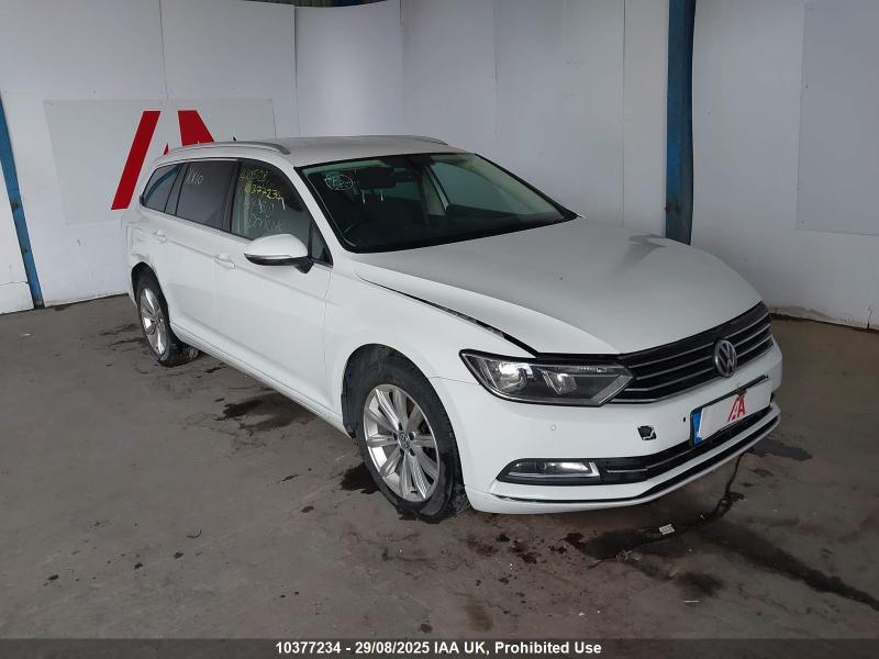 2016 VOLKSWAGEN PASSAT SE BUSINESS TDI BLUEMOTION TEC 1598cc TURBO DIESEL SEMI AUTO 7 Speed 5 DOOR ESTATE