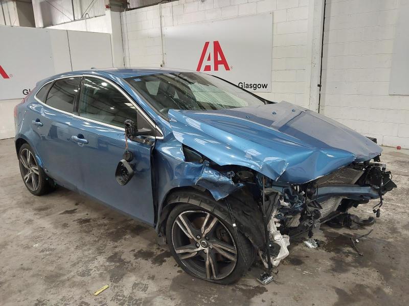 2019 VOLVO V40 T2 R-DESIGN EDITION 1498cc TURBO PETROL AUTOMATIC 6 Speed 5 DOOR HATCHBACK