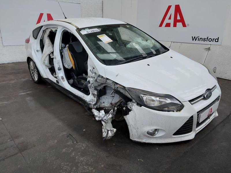 2011 FORD FOCUS ZETEC 1596cc PETROL MANUAL 5 Speed 5 DOOR HATCHBACK