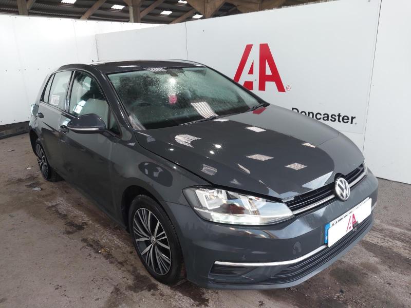 2018 VOLKSWAGEN GOLF SE NAVIGATION TDI 1598cc TURBO DIESEL MANUAL 6 Speed 5 DOOR HATCHBACK