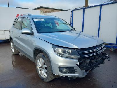 Image of 2014 VOLKSWAGEN TIGUAN MATCH TDI BLUEMOTION TECHNOLOG 1968cc TURBO DIESEL MANUAL 6 Speed 5 DOOR ESTATE