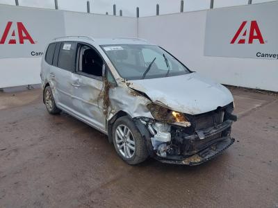 2014 VOLKSWAGEN TOURAN SE TDI BLUEMOTION TECHNOLOGY D 1598cc TURBO DIESEL SEMI AUTO 5 DOOR MPV