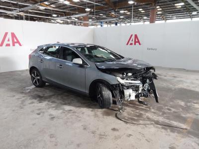 2018 VOLVO V40 T2 R-DESIGN NAV PLUS 1498cc TURBO PETROL AUTOMATIC 6 Speed 5 DOOR HATCHBACK