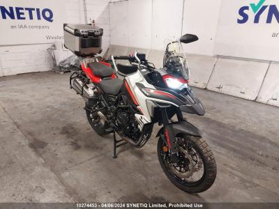 2024 BENELLI TRK 702 X E5
