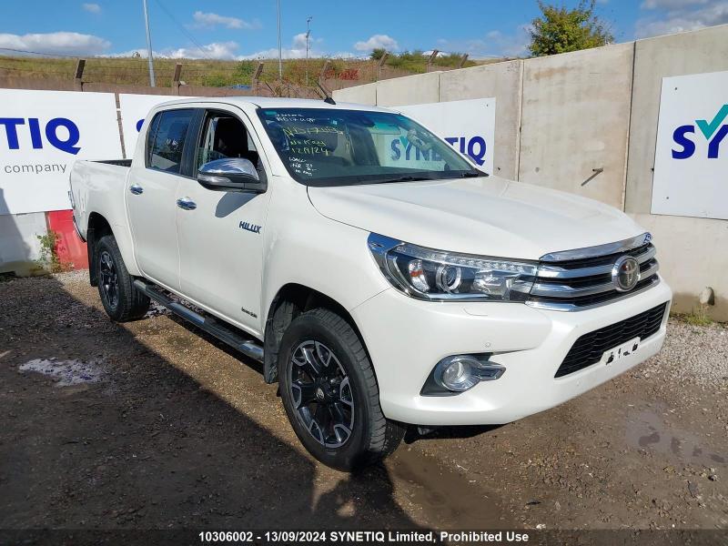 2017 TOYOTA HI-LUX INVINCIBLE X 4WD D-4D DCB 2393cc TURBO DIESEL ...