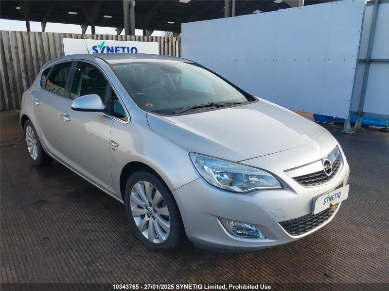 2011 VAUXHALL ASTRA SE 1598cc PETROL MANUAL 5 Speed 5 DOOR HATCHBACK
