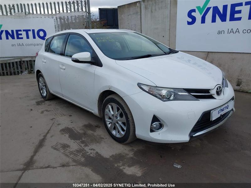 2014 TOYOTA AURIS ICON D-4D 1364cc TURBO DIESEL MANUAL 5 DOOR HATCHBACK
