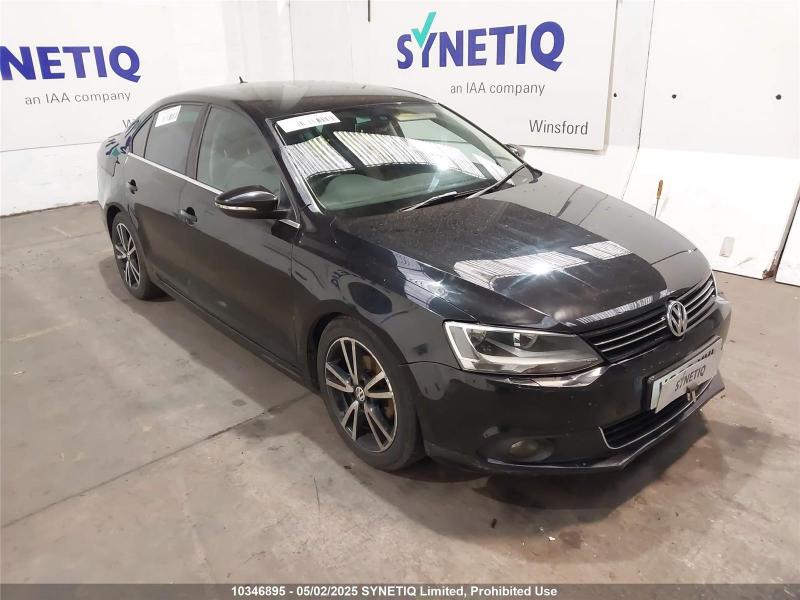 2012 VOLKSWAGEN JETTA SPORT TDI DSG 1968cc TURBO DIESEL SEMI AUTO 6 Speed 4 DOOR SALOON