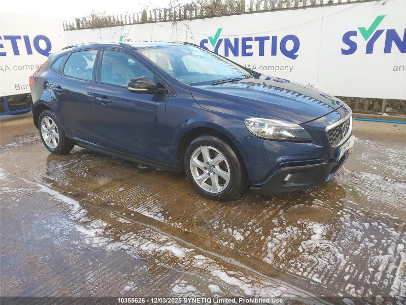 2015 VOLVO V40 D2 CROSS COUNTRY SE NAV 1560cc TURBO DIESEL AUTOMATIC 6 Speed 5 DOOR HATCHBACK