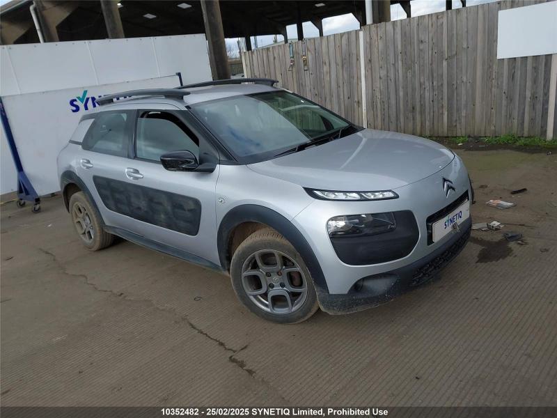 2015 CITROEN C4 CACTUS BLUEHDI FEEL 1560cc TURBO DIESEL MANUAL 5 Speed 5 DOOR HATCHBACK