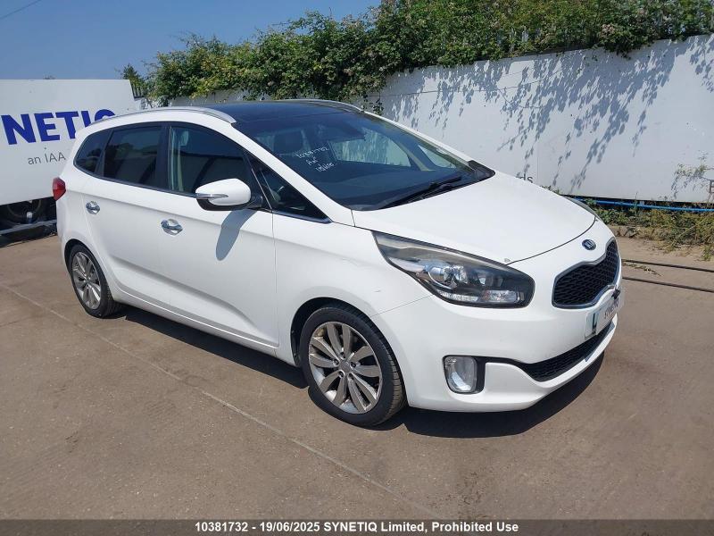 2015 KIA CARENS 3 ECODYNAMICS CRDI 1685cc TURBO DIESEL MANUAL 6 Speed 5 DOOR MPV