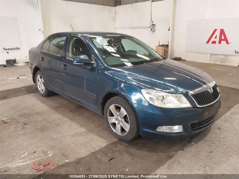 2011 SKODA OCTAVIA ELEGANCE TDI CR 1598cc TURBO DIESEL MANUAL 5 Speed 5 DOOR HATCHBACK