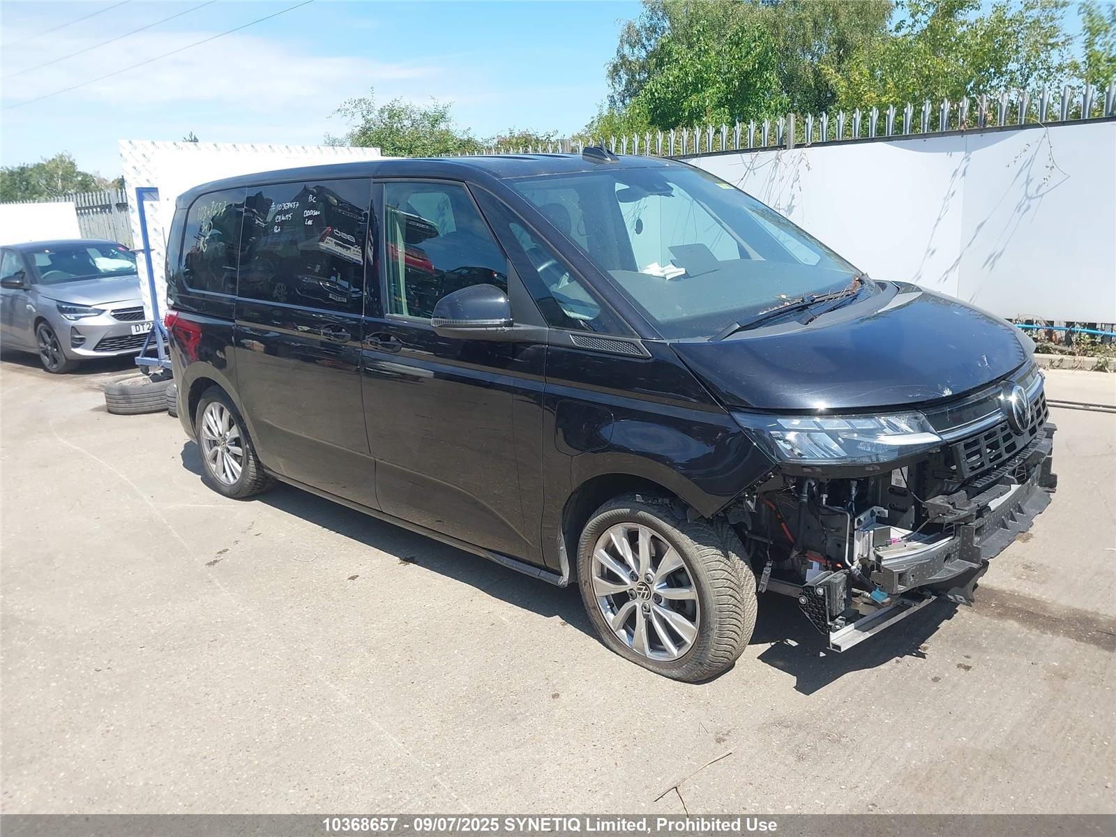 2023 VOLKSWAGEN MULTIVAN LIFE DSG 1395cc TURBO PETROL/ELECTRIC SEMI AUTO 5 DOOR MPV