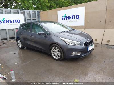 Image of 2015 KIA CEED CRDI 3 ECODYNAMICS 1582cc TURBO DIESEL MANUAL 6 Speed 5 DOOR HATCHBACK