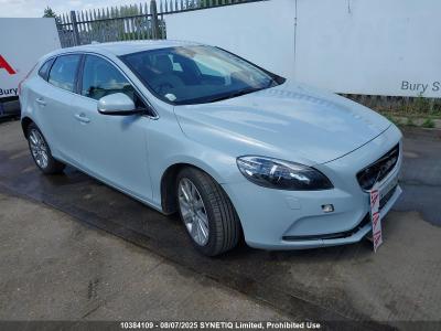 Image of 2012 VOLVO V40 D2 SE LUX 1560cc TURBO DIESEL MANUAL 6 Speed 5 DOOR HATCHBACK