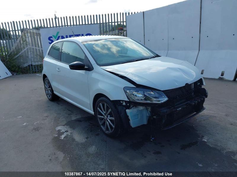 2016 VOLKSWAGEN POLO SE DESIGN TSI 1197cc TURBO PETROL MANUAL 5 Speed 3 DOOR HATCHBACK