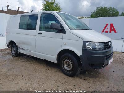 Image of 2015 VOLKSWAGEN TRANSPORTER T32 TDI KOMBI STARTLINE 1968cc TURBO DIESEL MANUAL 5 Speed WINDOW VAN