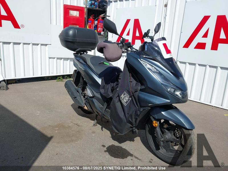 2022 HONDA WW (PCX) 125cc PETROL CVT SCOOTER