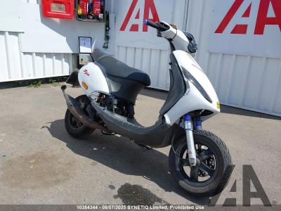 Image of 2012 PIAGGIO ZIP 49cc PETROL/OIL MOTORCYCLE