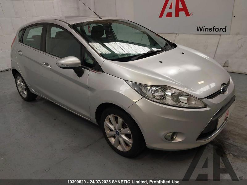 2011 FORD FIESTA ZETEC 16V 1388cc PETROL MANUAL 5 Speed 5 DOOR HATCHBACK