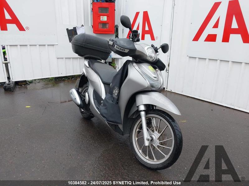2022 HONDA SH 125cc PETROL CVT SCOOTER