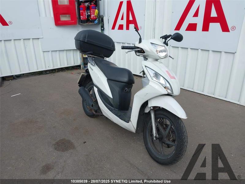 2011 HONDA NSC (VISION) DIO 110 WH-B 108cc PETROL CVT SCOOTER