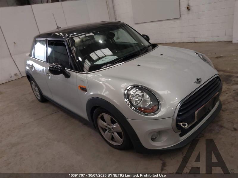 2017 MINI HATCH COOPER D 1496cc TURBO DIESEL MANUAL 6 Speed 5 DOOR HATCHBACK