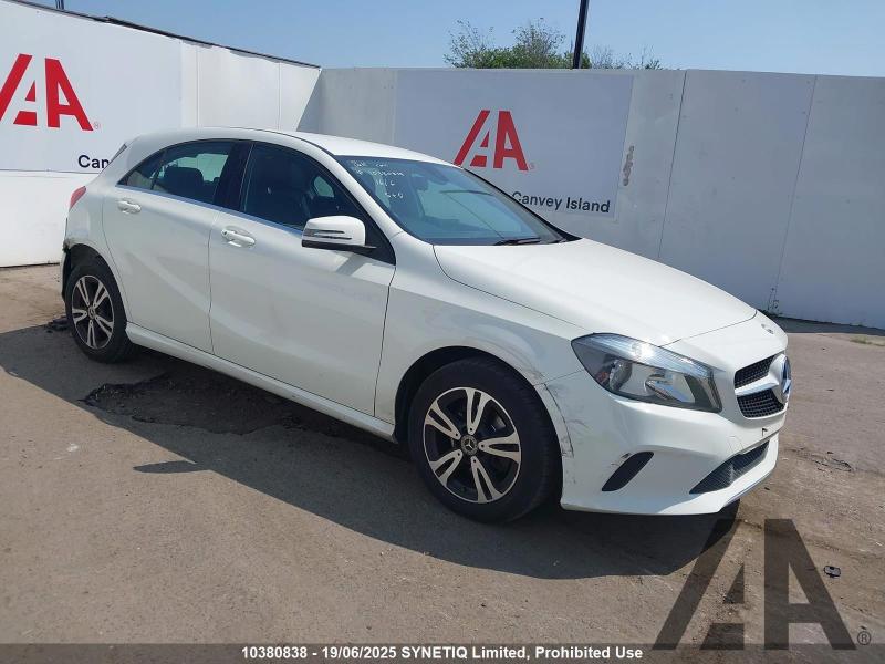2018 MERCEDES A-CLASS A 180 D SE 1461cc TURBO DIESEL SEMI AUTO 5 DOOR HATCHBACK